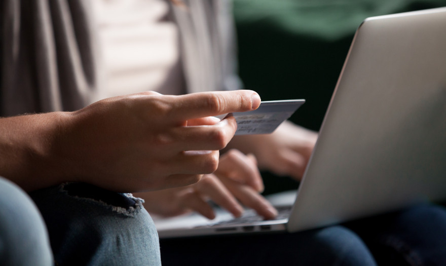Ε-shops: Τα μυστικά για την απογείωσή τους - Τι ζητούν οι καταναλωτές	