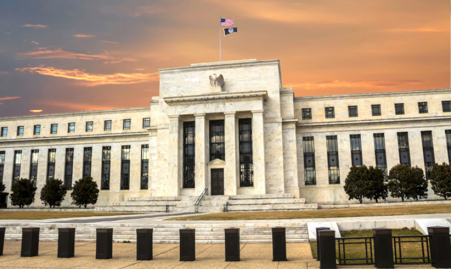 Fed: Από την Κυριακή έχει δανείσει σχεδόν 12 δισ. δολάρια σε Αμερικανικές τράπεζες 