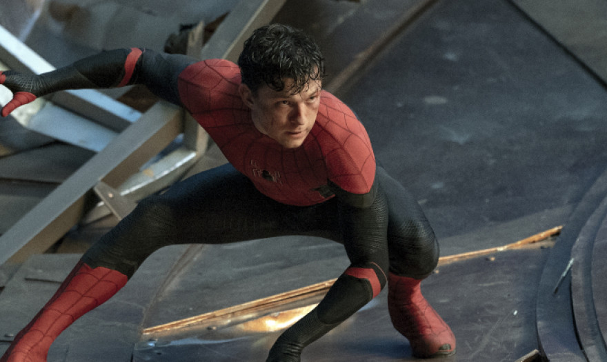 O Spider-Man Κέρδισε την «Όμικρον» και δίνει τη σκυτάλη στον Batman