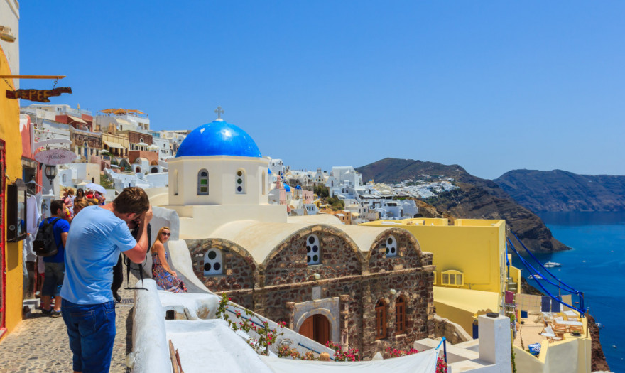Ράπτη: Το ένα ρεκόρ μετά το άλλο καταρρίπτει η ελληνική τουριστική βιομηχανία