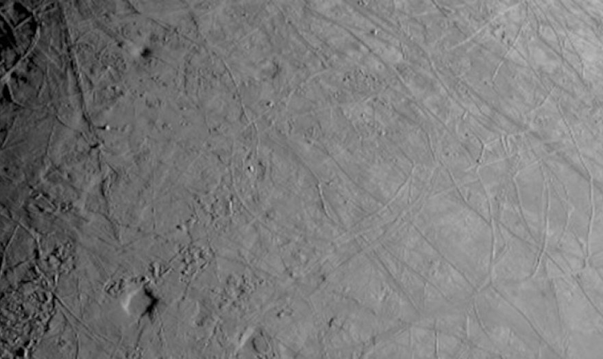 NASA: Το Juno έκανε το κοντινότερο πέρασμα από τον δορυφόρο Ευρώπη του Δία εδώ και 20 χρόνια -Εντυπωσιακές εικόνες