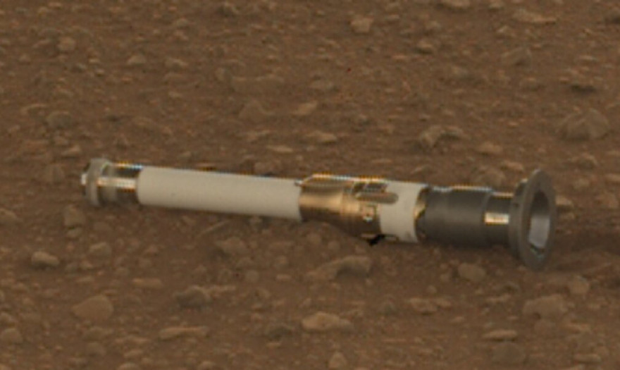 Το Perseverance της NASA εναπόθεσε στην επιφάνεια του Άρη το πρώτο πολύτιμο δείγμα «μπακ-απ» πετρωμάτων που προορίζονται για τη Γη