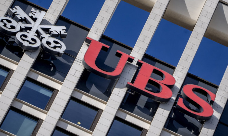 «Ενισχύουμε την θέση μας με αυτή την εξαγορά» αναφέρει ο CEO της UBS σε υπόμνημα προς το προσωπικό της τράπεζας
