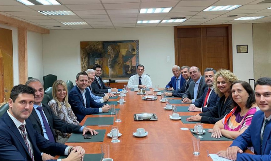 Σκρέκας προς σούπερ μάρκετ: Τα μέτρα θα πραγματοποιηθούν με κανόνες που τονώνουν τον ανταγωνισμό