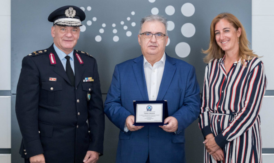 Η ΕΑΕΕ προχώρησε σε δωρεά αλκοολόμετρων στην Τροχαία Αττικής