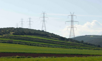 ΥΠΕΝ: Αρνητική συγκυρία τα αποτελέσματα της ΔΕΗ
