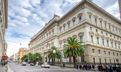 Πώς η Ιταλία μπορεί να μειώσει το έλλειμμα ανώδυνα