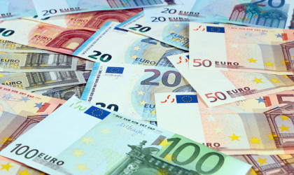 Πάνω από 300.000 πλαστά ευρώ το β' εξάμηνο