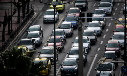 Εκτακτα μέτρα της Τροχαίας για τις γιορτές