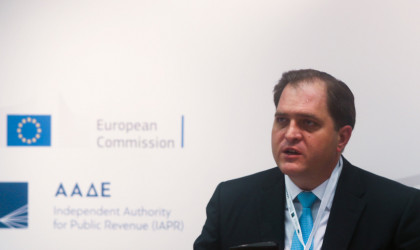 ΑΑΔΕ: Σύσκεψη Πιτσιλή με εκπροσώπους εταιρειών κατασκευής POS για διασύνδεση με ταμειακές