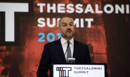 Η εποχή των αυτοσχεδιασμών πρέπει να τελειώσει