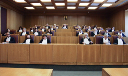 Στην Ολομέλεια του ΣτΕ και πάλι η περικοπή συντάξεων και δώρων 