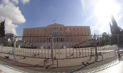 Επενδύσεις 6 δισ. ευρώ "θυσία" για τα πλεονάσματα 