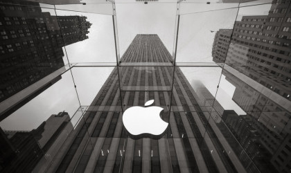 Apple: Ξεπέρασε τα 3 δισ. δολάρια η κεφαλαιοποίησή της