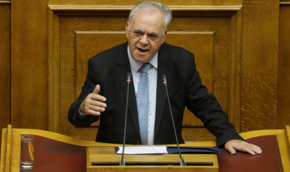 Δραγασάκης για κόκκινα δάνεια: Παρέμβαση εντός Φεβρουαρίου