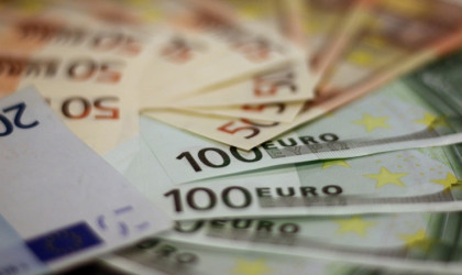 Εβδομαδιαίες πληρωμές: Συντάξεις Απριλίου, έκτακτη οικονομική ενίσχυση σε συνταξιούχους και επιδόματα ΟΠΕΚΑ