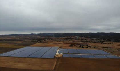 Γιατί η ηλιακή ενέργεια είναι πιο ανταγωνιστική και σε περιοχές με χαμηλή ηλιοφάνεια