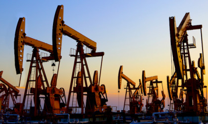 Φόβοι για δραματική πτώση των τιμών πετρελαίου