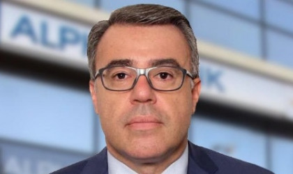 Ψάλτης (Alpha Bank): Ψήφος εμπιστοσύνης η συμφωνία με τη Unicredit – Ανοδική αναθεώρηση της κερδοφορίας