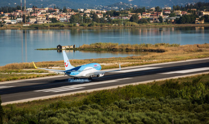 Σε ανοδική τροχιά τα 14 περιφερειακά αεροδρόμια