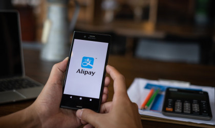 Alipay: Πάνω από 1 δισ. οι χρήστες διαδικτυακών πληρωμών