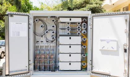 Cosmote: Οπτικές ίνες για πάνω από 3 εκατ. νοικοκυριά
