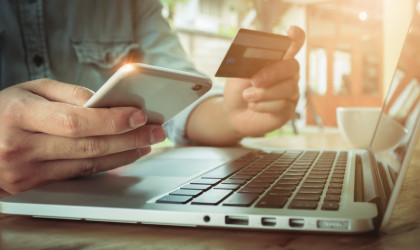 E-commerce: 500 εκατ. ευρώ για καφέ και σουβλάκι!