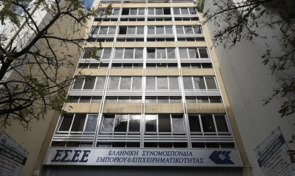 ΕΣΕΕ σε κυβέρνηση: Επανεξετάστε την αναστολή ανοίγματος καταστημάτων σε Θεσσαλονίκη, Αχαϊα, Κοζάνη