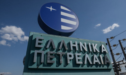 Επιστροφή των μετοχών των ΕΛΠΕ από το ΤΑΙΠΕΔ στο Δημόσιο ζητά το Σωματείο των εργαζόμενων