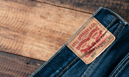 Επιστρέφει στη Wall Street η ιστορική Levi's