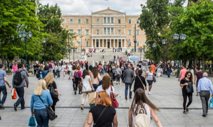 Οι 18 ερωταπαντήσεις της ΑΑΔΕ για τις 120 δόσεις