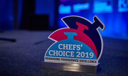 Βράβευση της Mega Yeeros στα Chef's Choice Awards