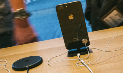 Τι χρειάζεται το νέο iPhone για να νικήσει τα Android