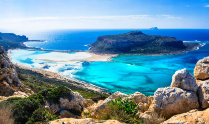 Δύσκολη χρονιά για τον ελληνικό τουρισμό το 2019