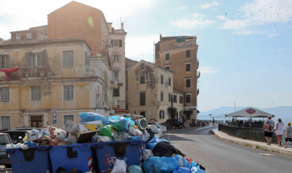 Αποφάσεις στο παραπέντε για τα σκουπίδια στην Κέρκυρα