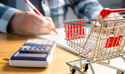 ΟΟΣΑ: Ο πληθωρισμός αύξησε τη φορολογική επιβάρυνση των μισθωτών το 2022