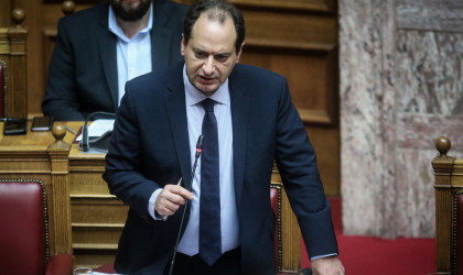 Χρ. Σπίρτζης: Θα μειωθούν τα διόδια στους αυτοκινητόδρομους