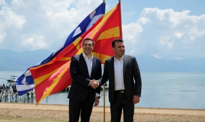 Πρόταση για Νόμπελ σε Τσίπρα - Ζάεφ από 33 ευρωβουλευτές