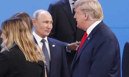 Ο Τραμπ ανοίγει την πόρτα των G7 στη Ρωσία