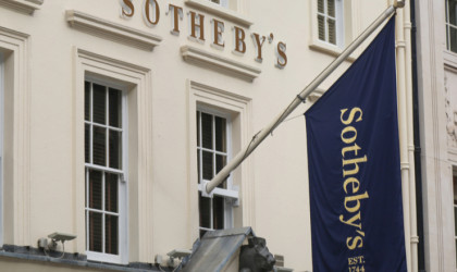 Άλλαξε χέρια ο ιστορικός οίκος Sotheby's