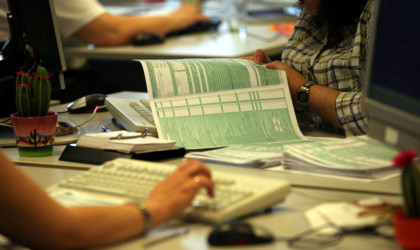 «Πονοκέφαλος» η φορολογία των ελεύθερων επαγγελματιών