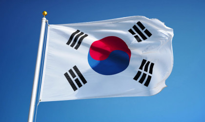 Απροσδόκητη μείωση επιτοκίου από τη N. Κορέα