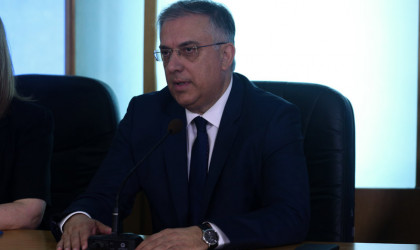 Θεοδωρικάκος: Μακάρι να ανοίξει η εστίαση και πριν την 1η Ιουνίου