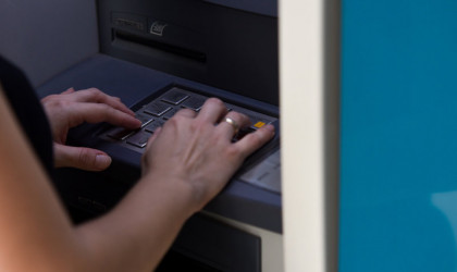 Ελληνική Ενωση Τραπεζών: Παρατείνονται έως 31/12 οι διευκολύνσεις στα δάνεια