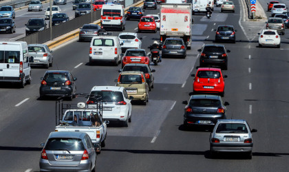 Πώς γεμίζουν την Ελλάδα με γερασμένα και αμφιβόλου ποιότητας μεταχειρισμένα ΙΧ