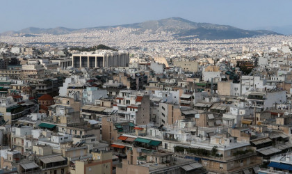 DBRS: Αβέβαιη η πορεία της αγοράς κατοικίας στην Ελλάδα