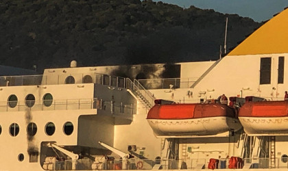 Φωτιά σε πλοίο ανοιχτά της Ηγουμενίτσας: 3 τραυματίες