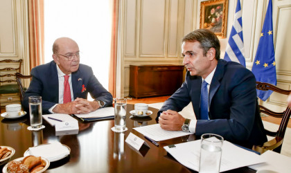 Επενδύσεις και εμπόριο στη συνάντηση Μητσοτάκη - Ρος