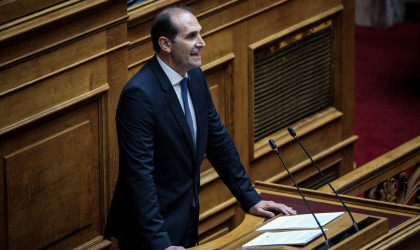 Ψηφιακές καινοτομίες από το ΥΠΟΙΚ για εξυπηρέτηση από το σπίτι