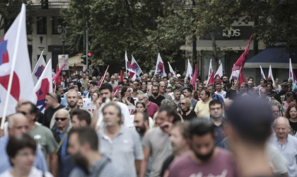 Γενική απεργία «παγώνει» τη χώρα σήμερα -Στις 11:00 οι πορείες